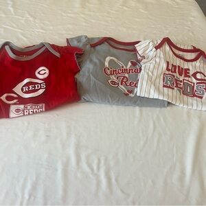 Kids T-Shirt one piece Trio - Red, Gray, White